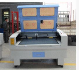 皮革激光燒花機(jī) 現(xiàn)代輕工設(shè)備的創(chuàng)意雕刻利器